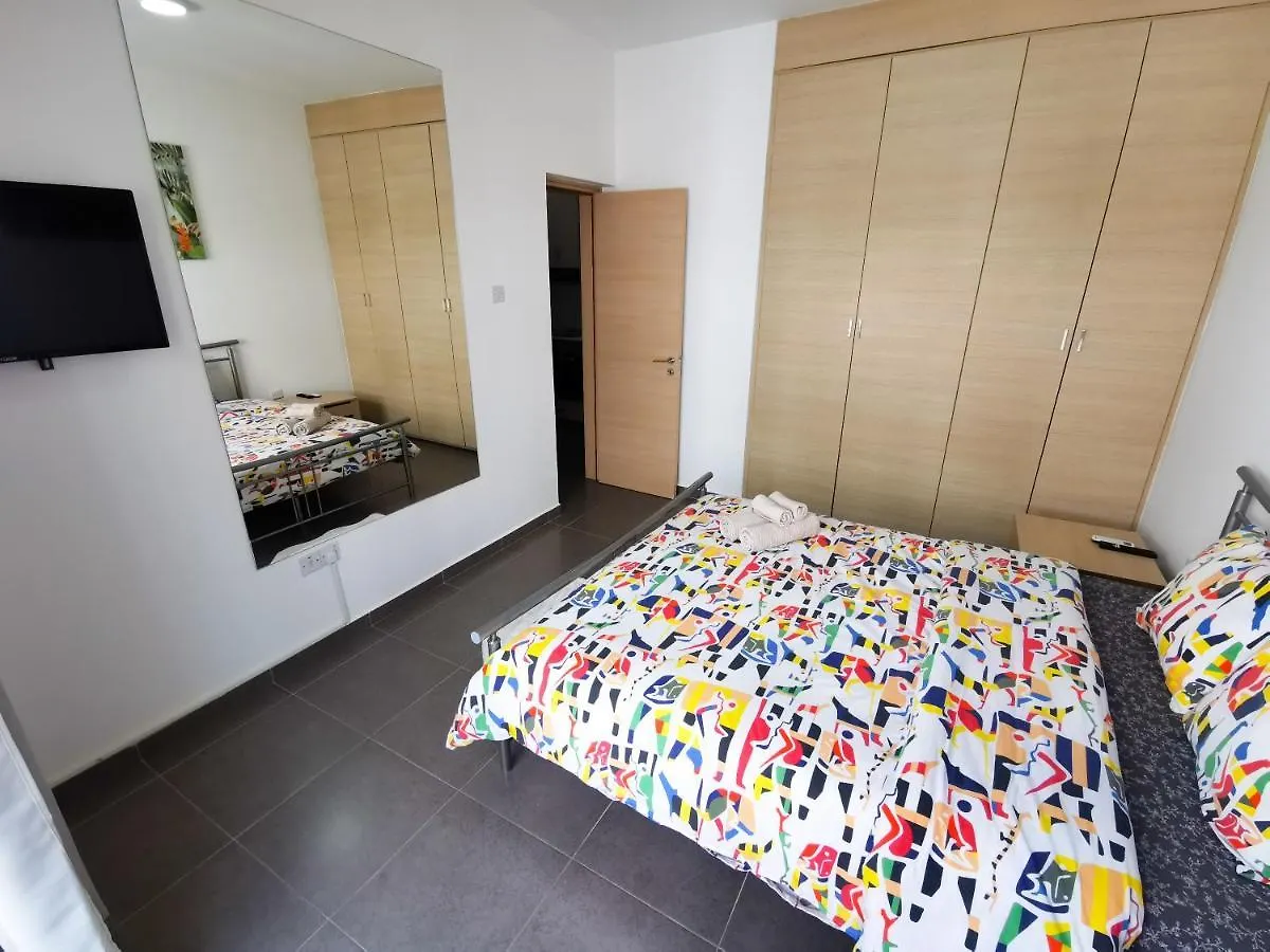 Beachy Keen City Apartment Larnaca